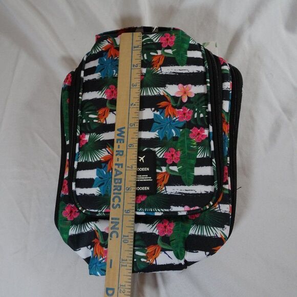 Booeen Floral Toiletry Bag. - Picture 9 of 9